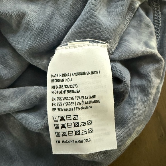 EUC American Eagle Soft & Sexy Blue Tie-Dye Bell Sleeve Crisscross Neck Top - Picture 7 of 7